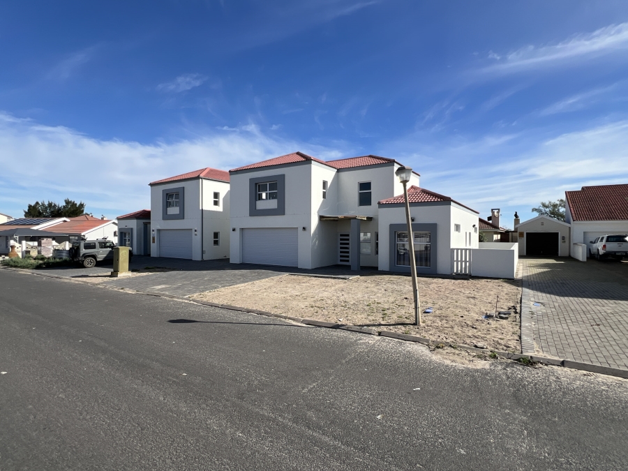 3 Bedroom Property for Sale in Port Owen Western Cape